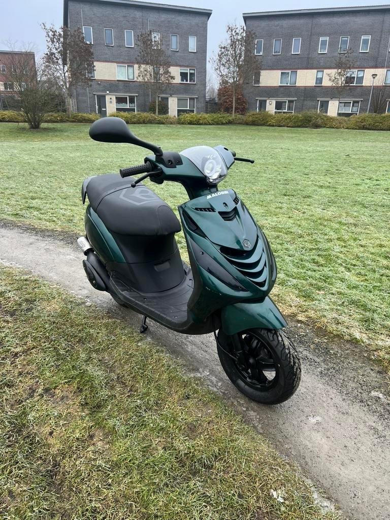 piaggio zip 50cc 2takt, Ophalen of Verzenden, Zo goed als nieuw, Tweetakt, Zip