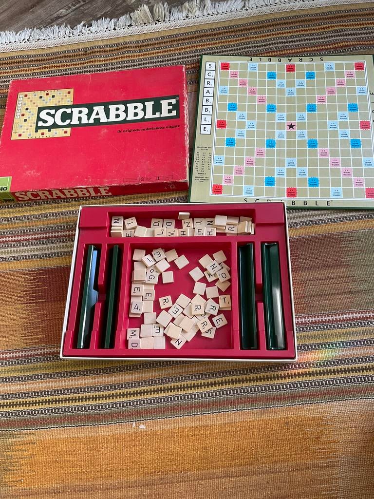 Tk Scrabble spel SIO, Hobby en Vrije tijd, Gezelschapsspellen | Bordspellen, Ophalen of Verzenden, Gebruikt