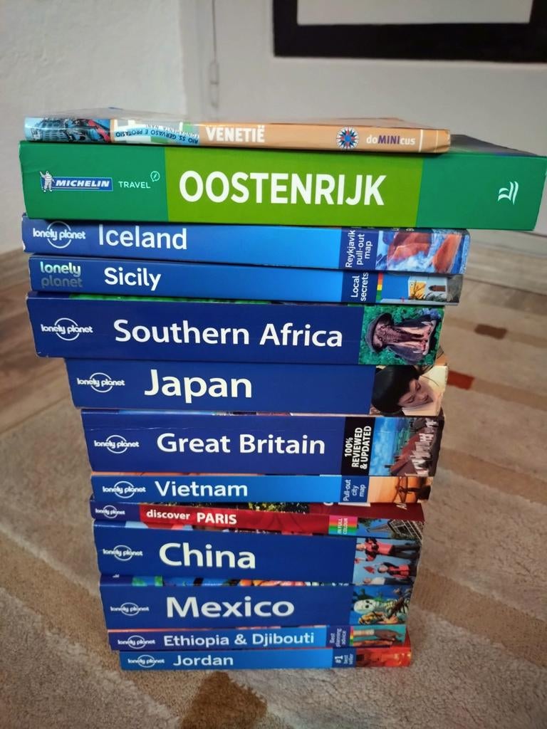 Reisgidsen Lonely Planet en andere - Diverse landen, Gelezen, Lonely Planet, Europa, Ophalen of Verzenden
