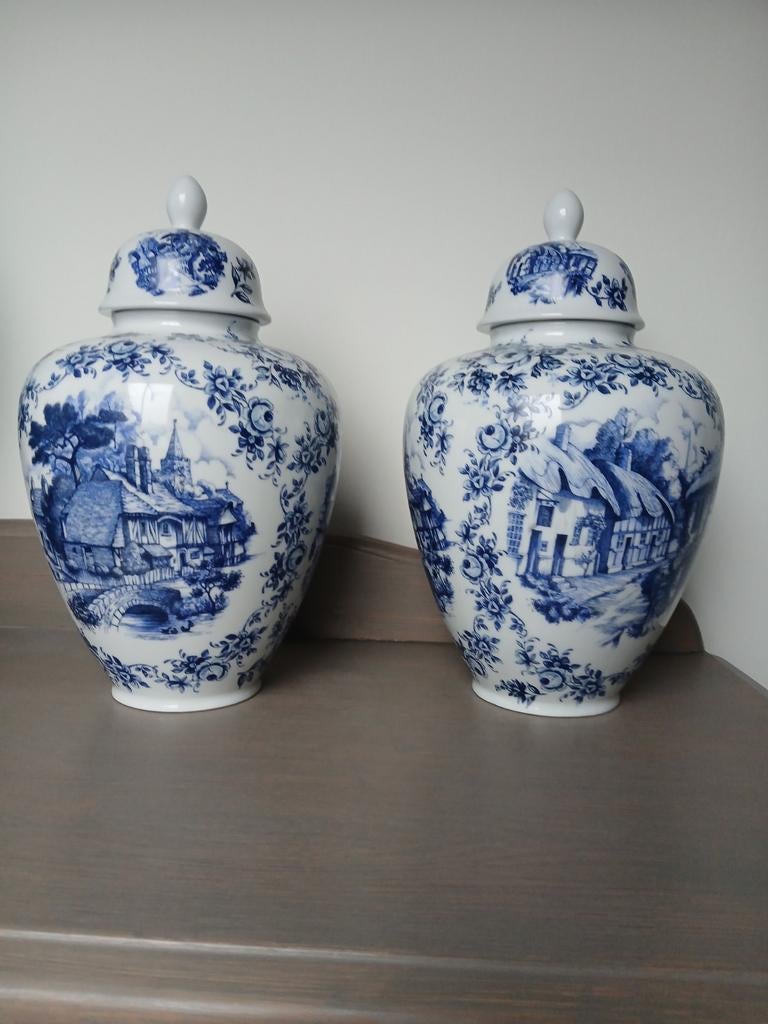 Twee deksel vazen Royal Schwabap, Ophalen of Verzenden