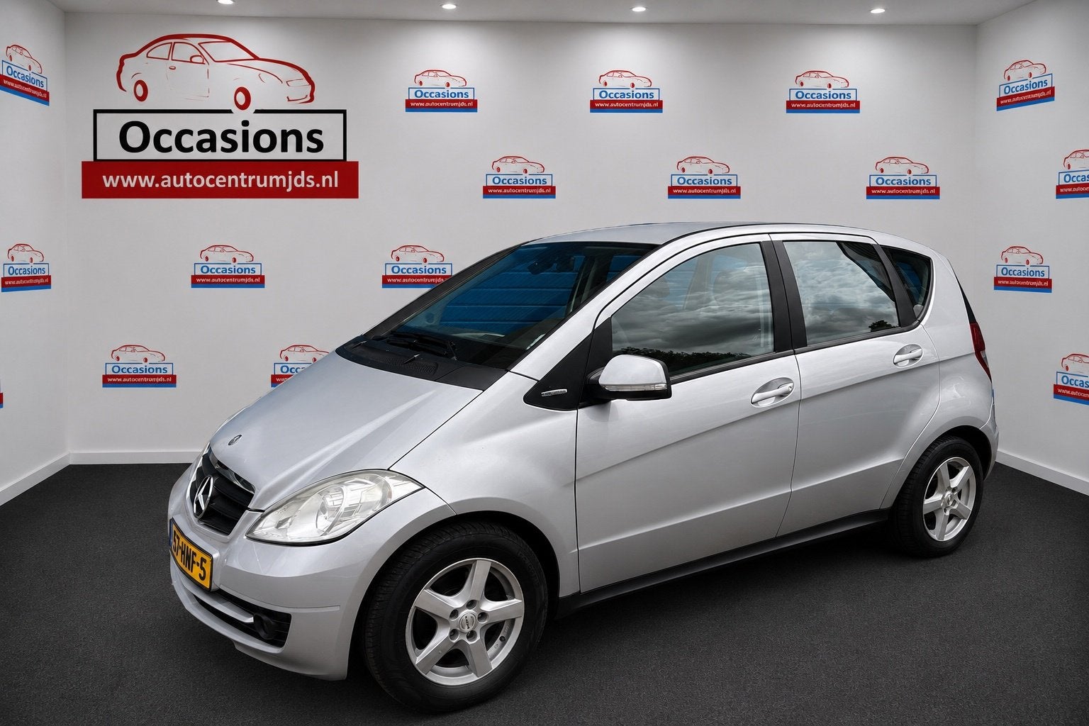 Mercedes-Benz A-klasse 150 BlueEFFICIENCY Classic, Auto's, Voorwielaandrijving, Stof, Zwart, 49 €/maand