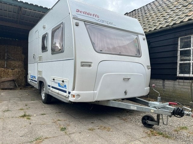 Dethleffs caravan (met stormschade), Ophalen