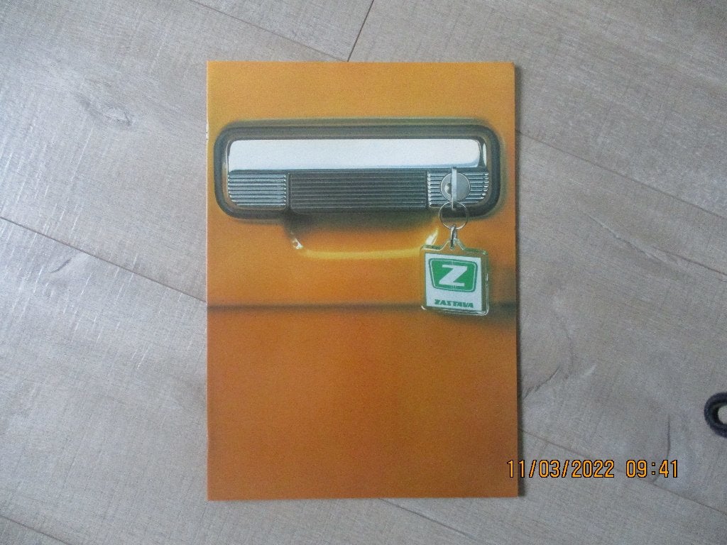 Zastava folders en Bulletins -- 4 x -- SALE  !!, Ophalen of Verzenden, Zo goed als nieuw, Overige merken