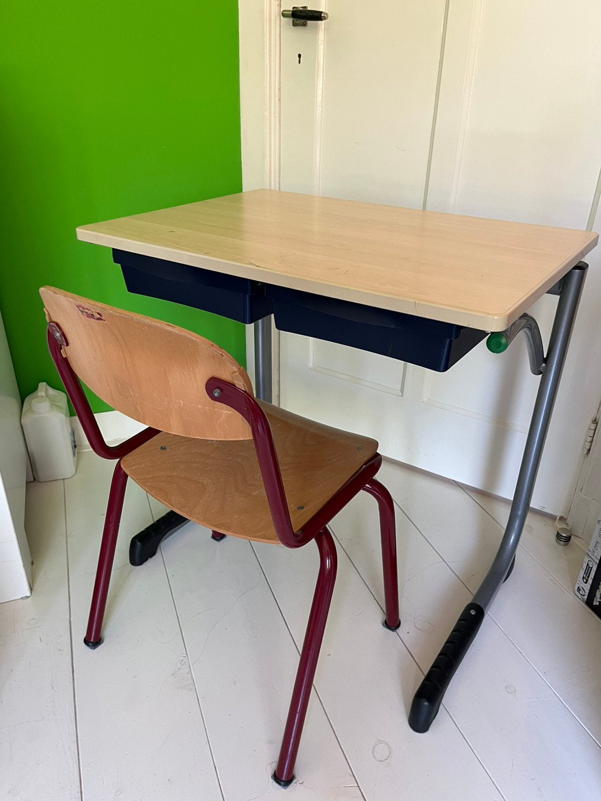 Kinderbureau met lades en stoel, Ophalen, Gebruikt, Tafel(s) en Stoel(en)