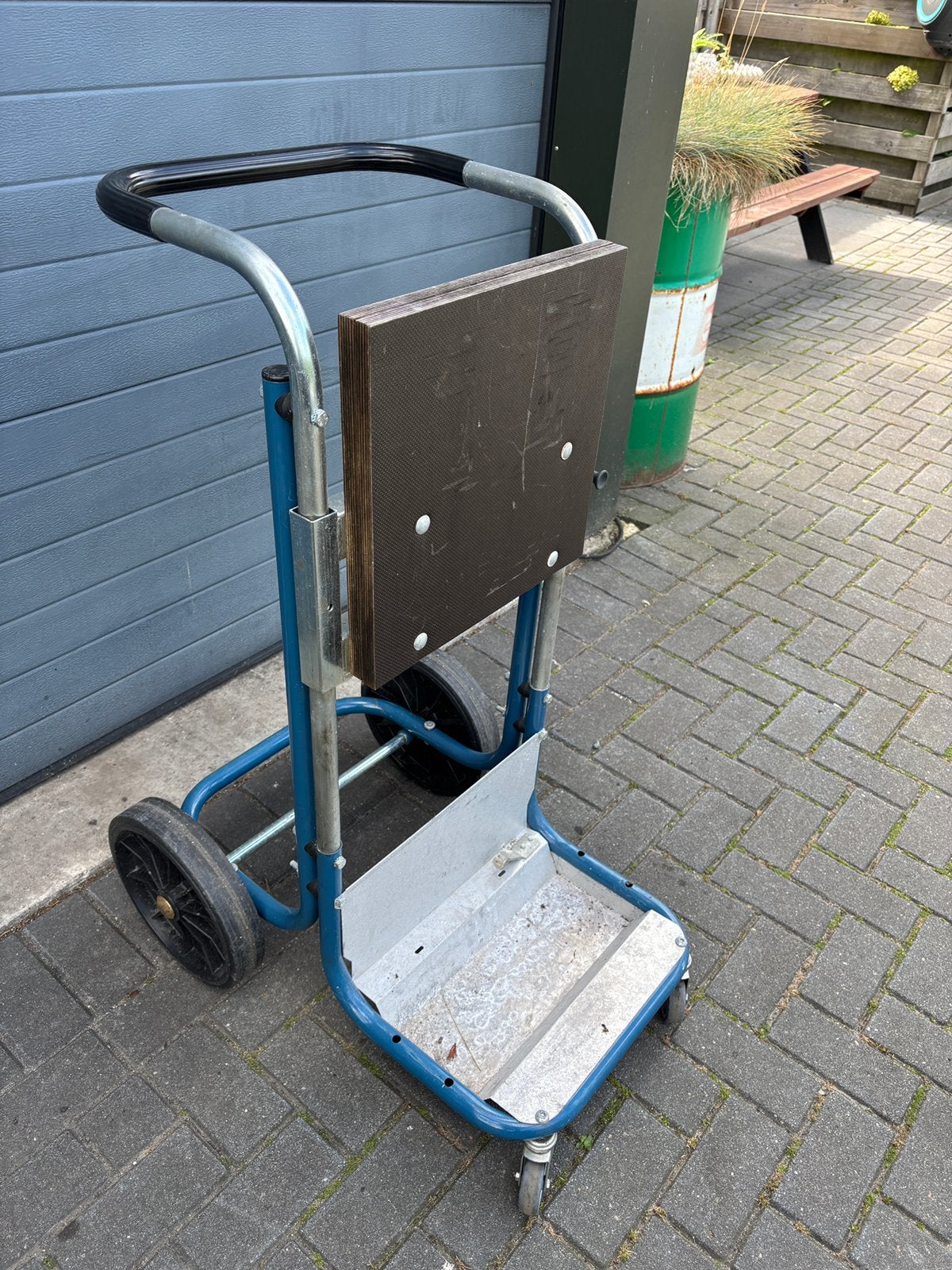 Buitenboordmotor bok met wielen  zie foto s, Ophalen, Zo goed als nieuw, Motor en Techniek