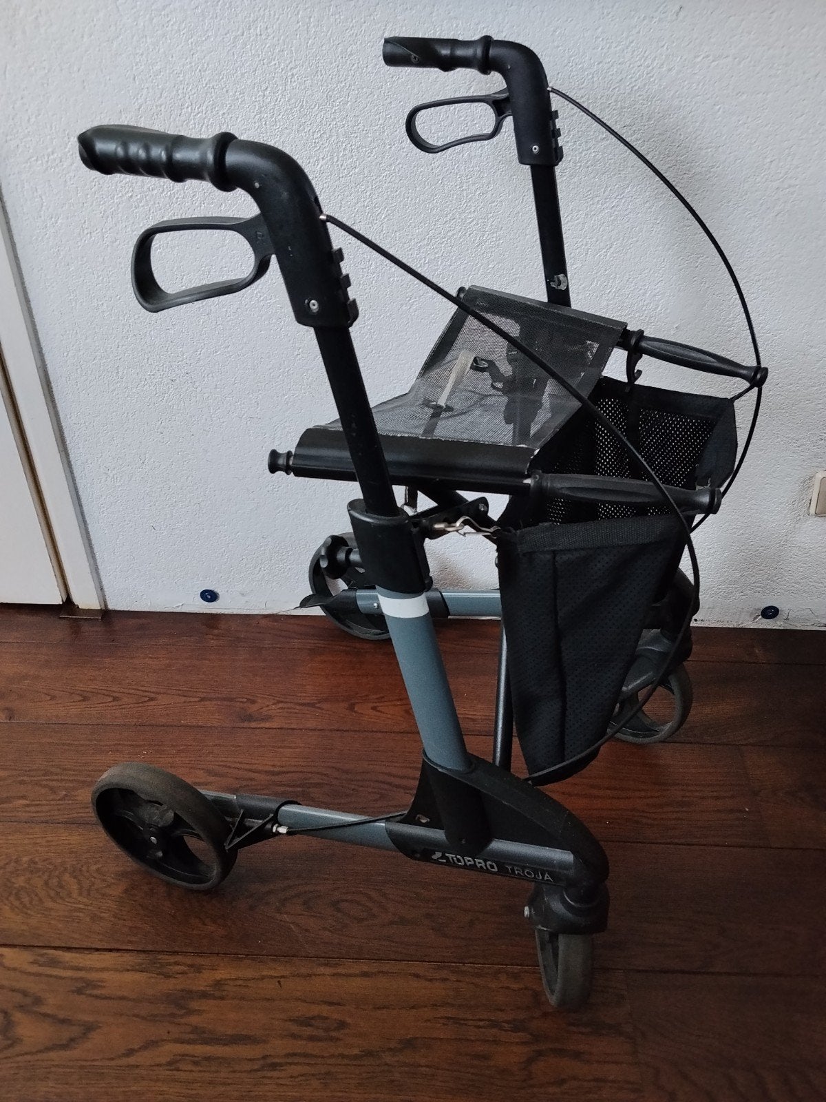 Topro Troya maat M rollator loopwagen rolator
In zeer goede, Diversen, Ophalen