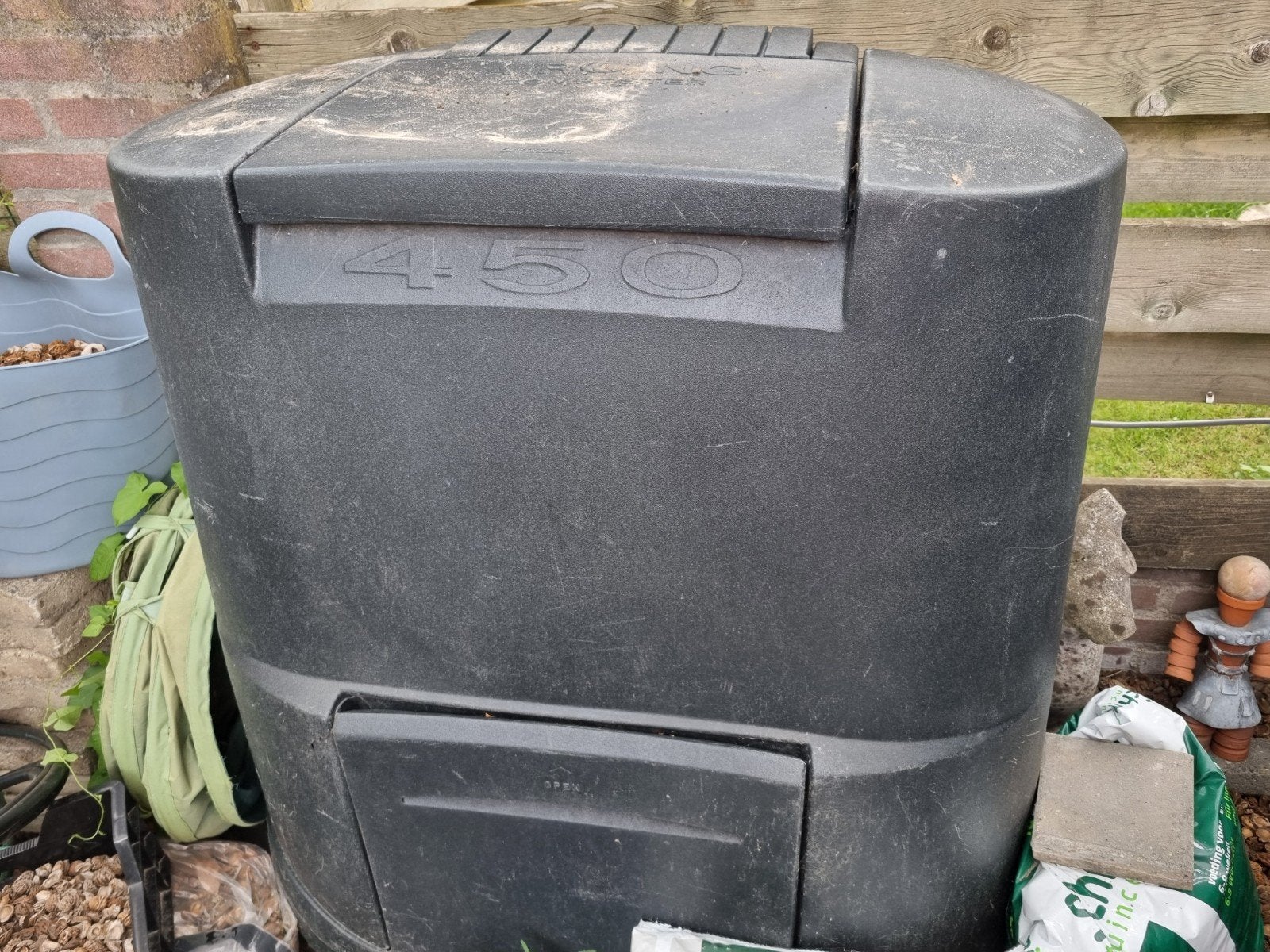 Compostvat 450 liter met scheurtje bij deksel, Ophalen, Gebruikt