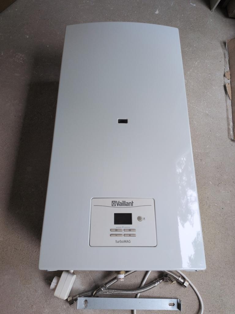 Vaillant TurboMAG MAG115/1 T(K-NL) Geiser, Doe-het-zelf en Verbouw, Geisers en Boilers, Ophalen, Aardgas, Geiser, Zo goed als nieuw