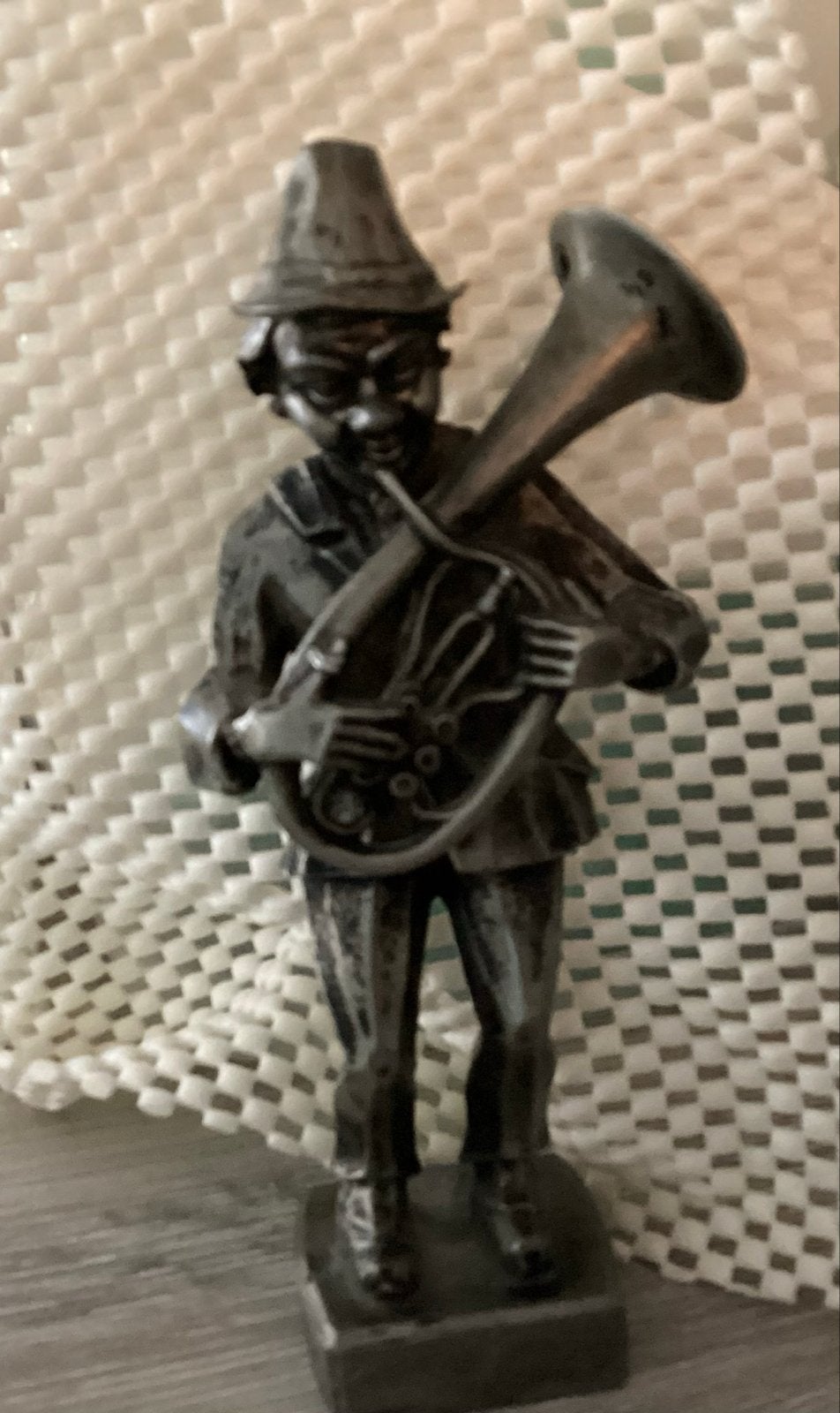 Tinnen beeldje muzikant met tuba, 16 cm hoog, Ophalen of Verzenden, Gebruikt