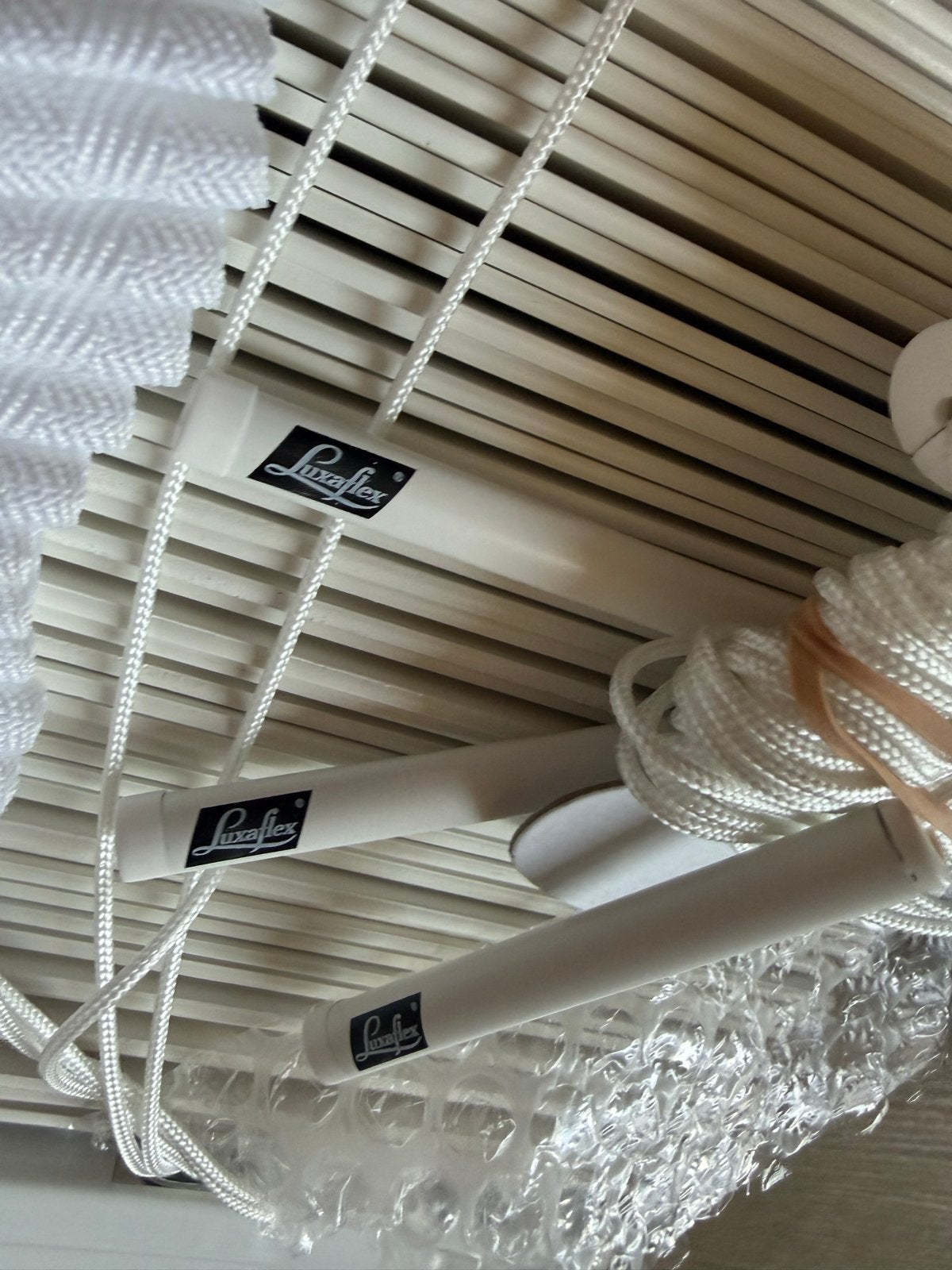 Luxaflex houten Jaloezieën - Nieuw in verpakking, Huis en Inrichting, Wit, Hout, Nieuw, Ophalen of Verzenden