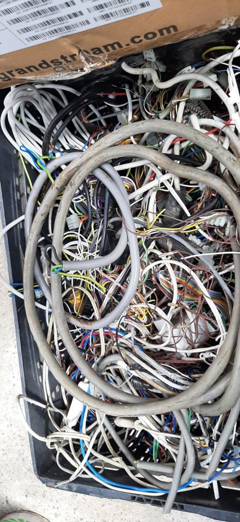 Oud draad en kabel,, Doe-het-zelf en Verbouw, Metalen, Ophalen, Koper of Messing