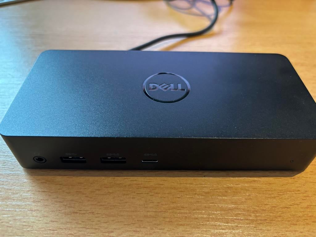 Dell D6000 Dock + 130W Adapter USB-C/USB-A, Computers en Software, Dockingstations, Ophalen, Zo goed als nieuw, Laptop