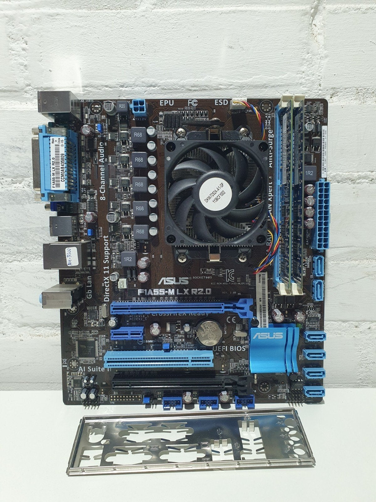 ASUS F1A55-M LX R2.0 + AMD A4-3300 + 4GB DDR3 + koeler FM1, Computers en Software, Gebruikt, ., DDR3, Ophalen of Verzenden