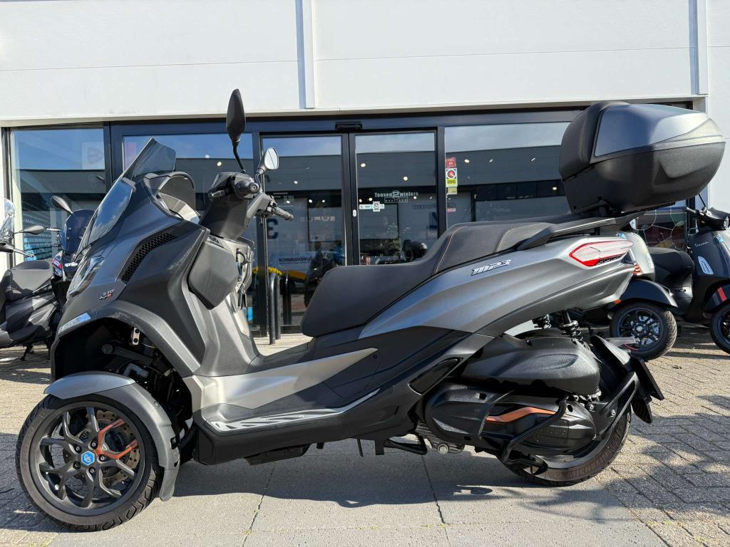 Piaggio MP3 530 E5+ EXCLUSIVE Sport, Niet ingevuld, Traction Control, Occasion, Bedrijf