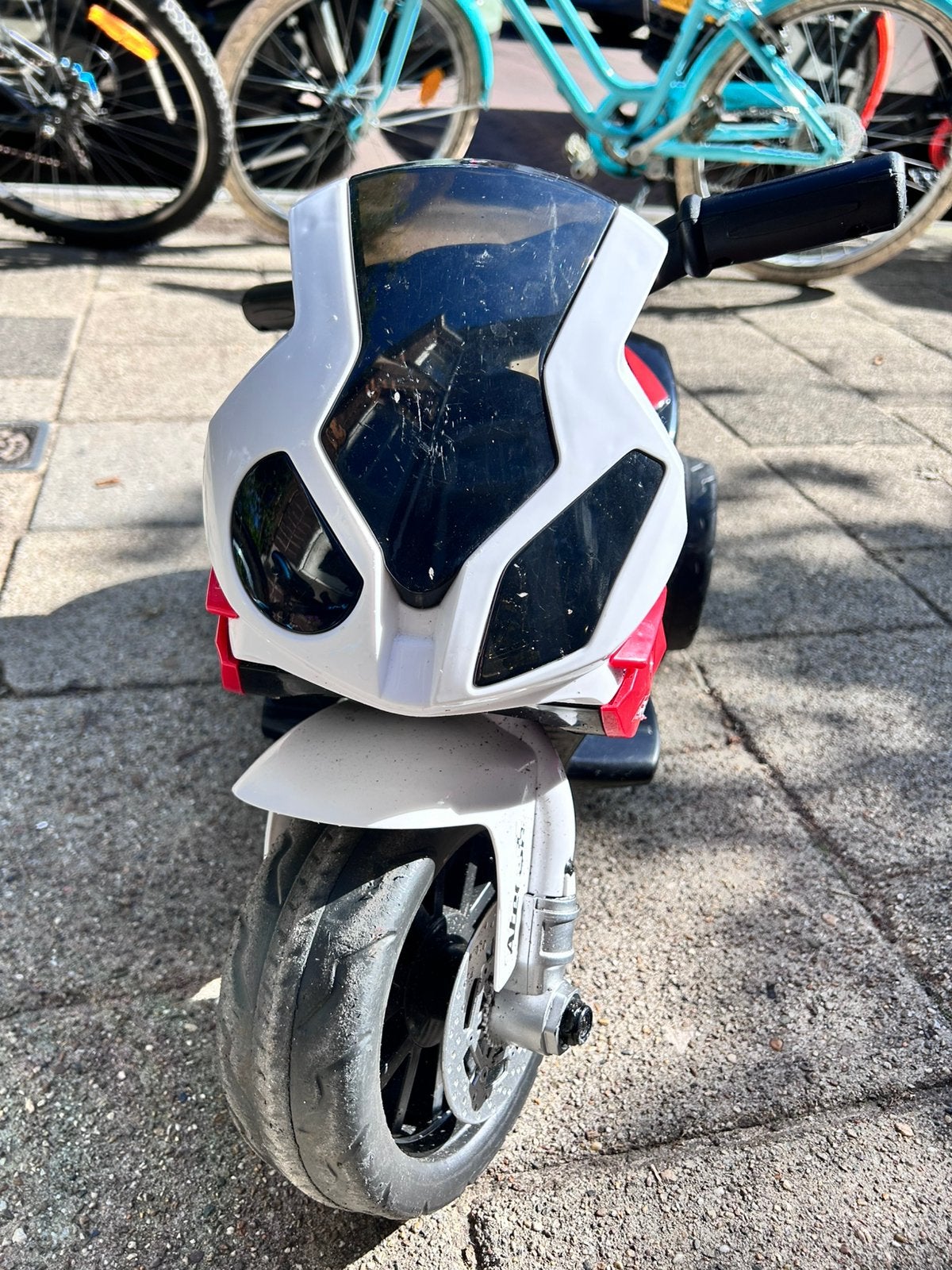 BMW S 1000 RR elektrische kindermotor, Kinderen en Baby's, Speelgoed | Speelgoedvoertuigen, Ophalen of Verzenden, Gebruikt