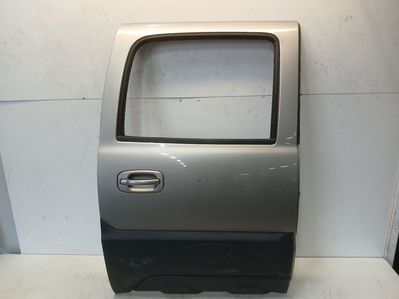 Portier rechts achter Chevrolet Avalanche, Onderdelen@venauto.nl, Van der Ven Autorecycling B.V., Gebruikt, Ettenseweg 76, 4706 PB Roosendaal, The Netherlands