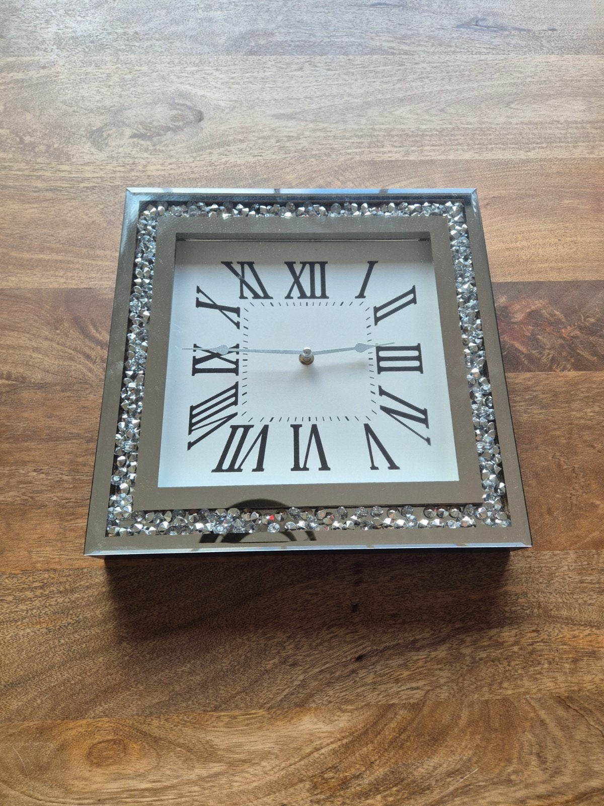 Stille Spiegel Wandklok met Strass-steentjes - 34x34 cm, Wandklok, Analoog, Ophalen of Verzenden, Zo goed als nieuw