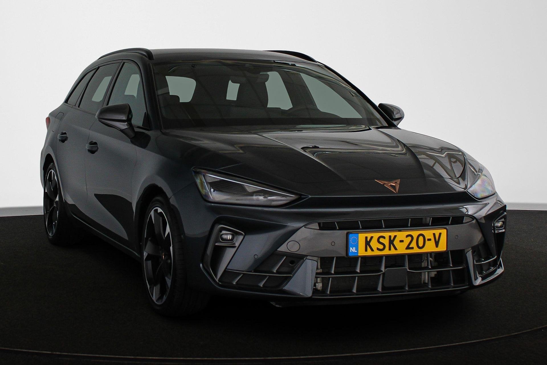 CUPRA Leon Sportstourer 1.5 TSI e-Hybrid Business Facelift S, Auto's, Stof, 4 cilinders, Plug-in hybride, https://media-marktplaats.export.dv.nl/23710523144/document-1.pdf