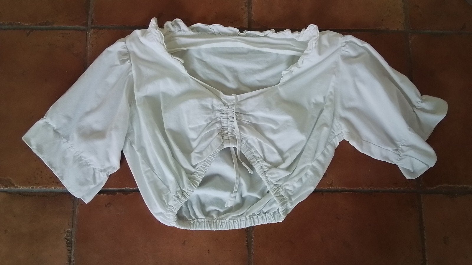 dirndl blouse,  46 , bierfeest  , oktoberfest  , tirol, Maat 46/48 (XL) of groter, Ophalen of Verzenden, Overige thema's, Accessoires