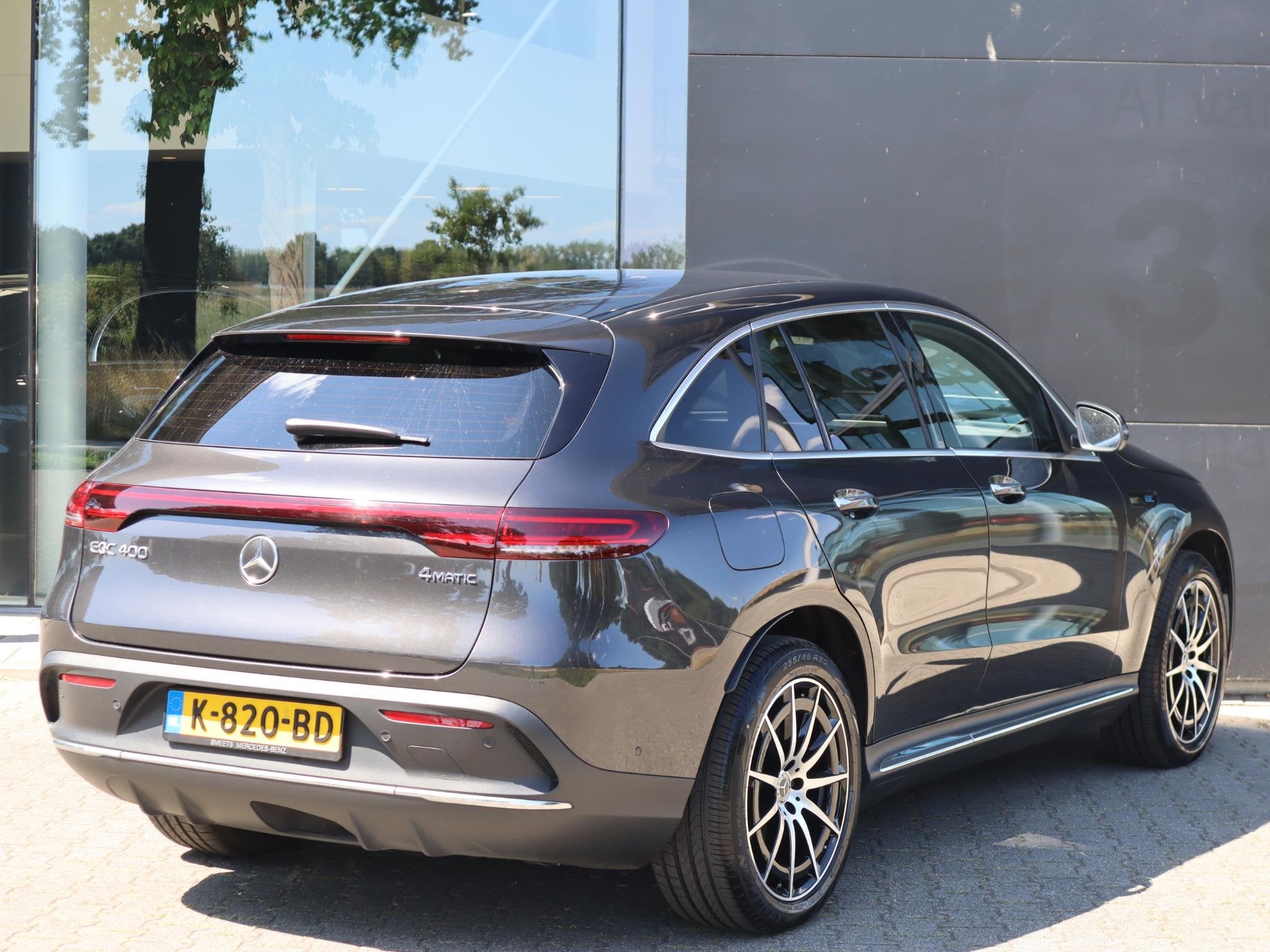 Mercedes-Benz EQC 400 4MATIC Business Solution AMG 80 kWh, Stof, Zwart, 80 kWh, Origineel Nederlands