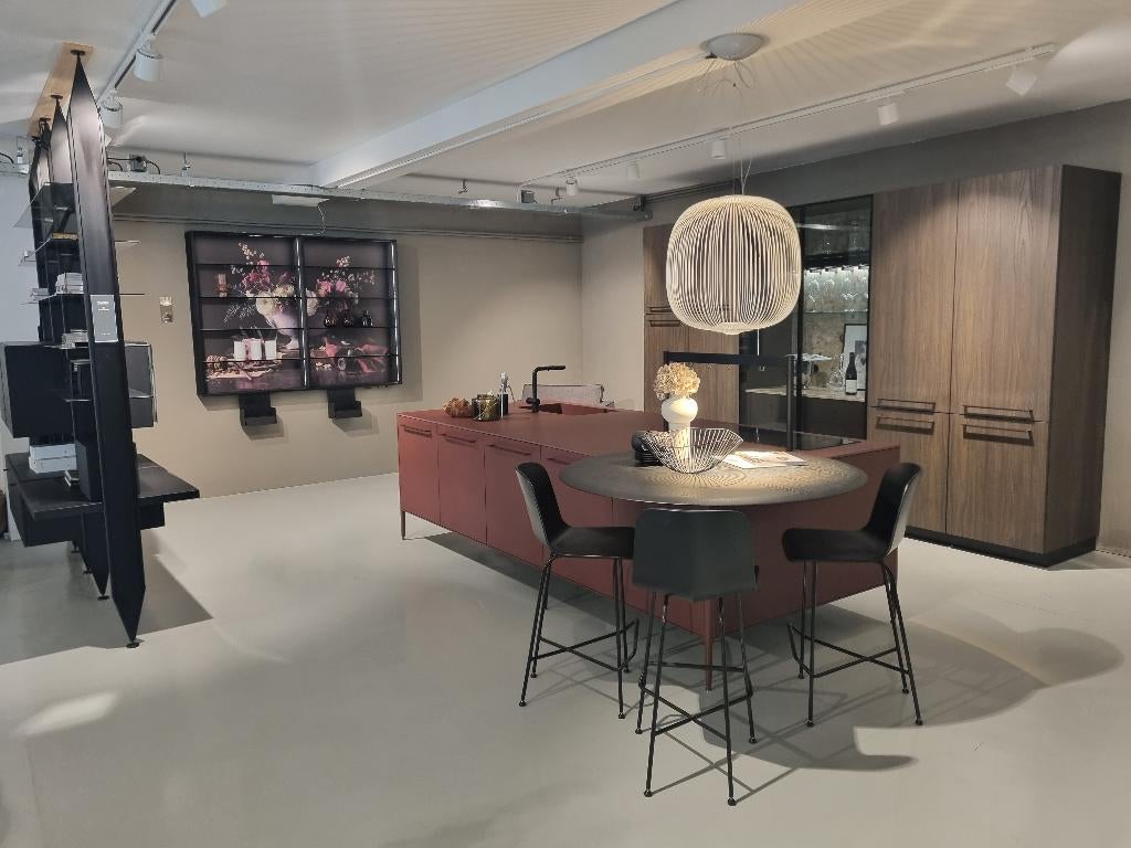 Showroomkeuken: unieke Italiaanse designkeuken Cesar/ Miele, Huis en Inrichting, Keuken | Complete keukens, Ophalen, Overige materialen