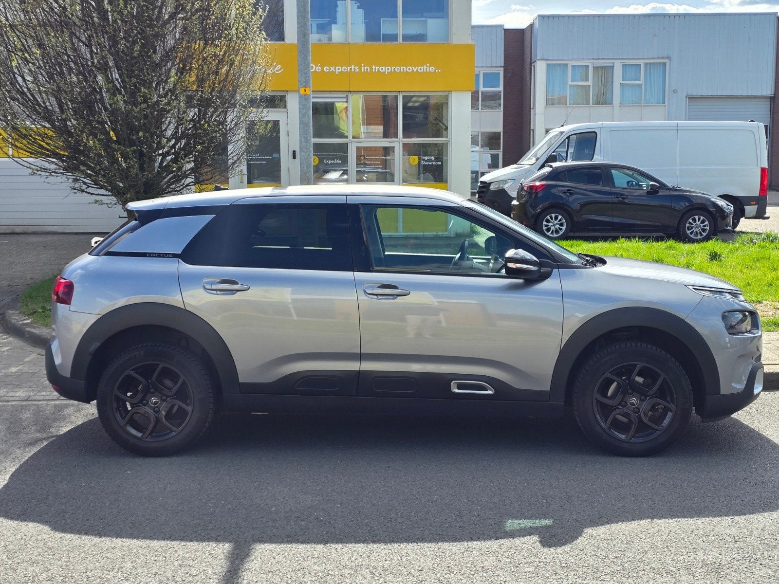 Citroën C4 Cactus Puretech l Camera l Automaat l Carplay, 920 kg, Origineel Nederlands, Bedrijf, 3 cilinders