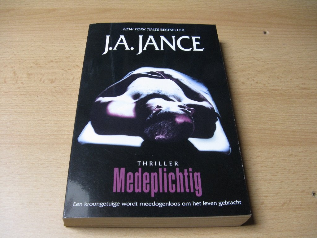 J.A. Jance - Medeplichtig, Ophalen of Verzenden, Gelezen