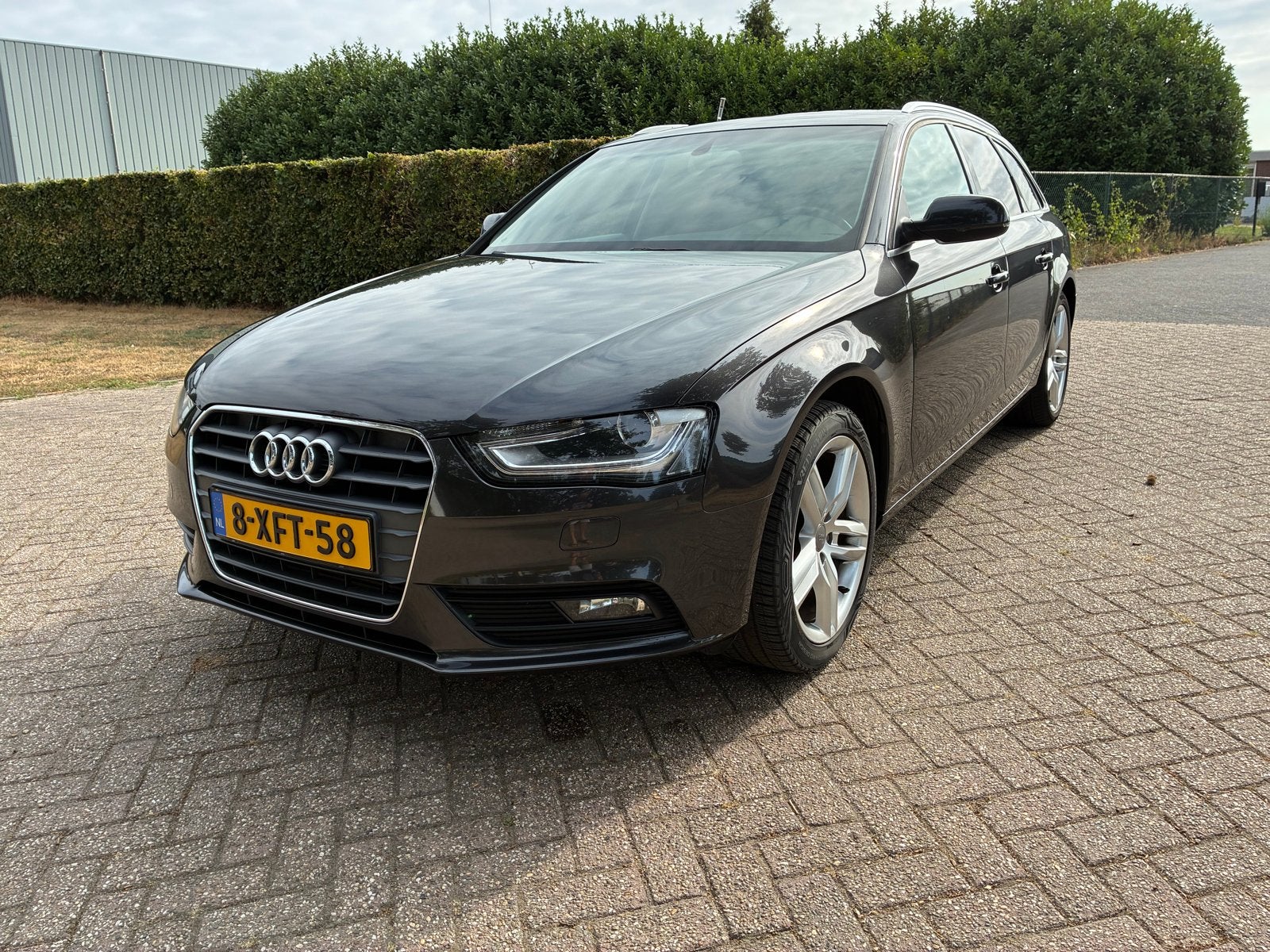 Audi A4 1.8TFSI 125KW Avant 2014 Grijs, Auto's, Audi, Voorwielaandrijving, Zwart, 4 cilinders, Navigatiesysteem