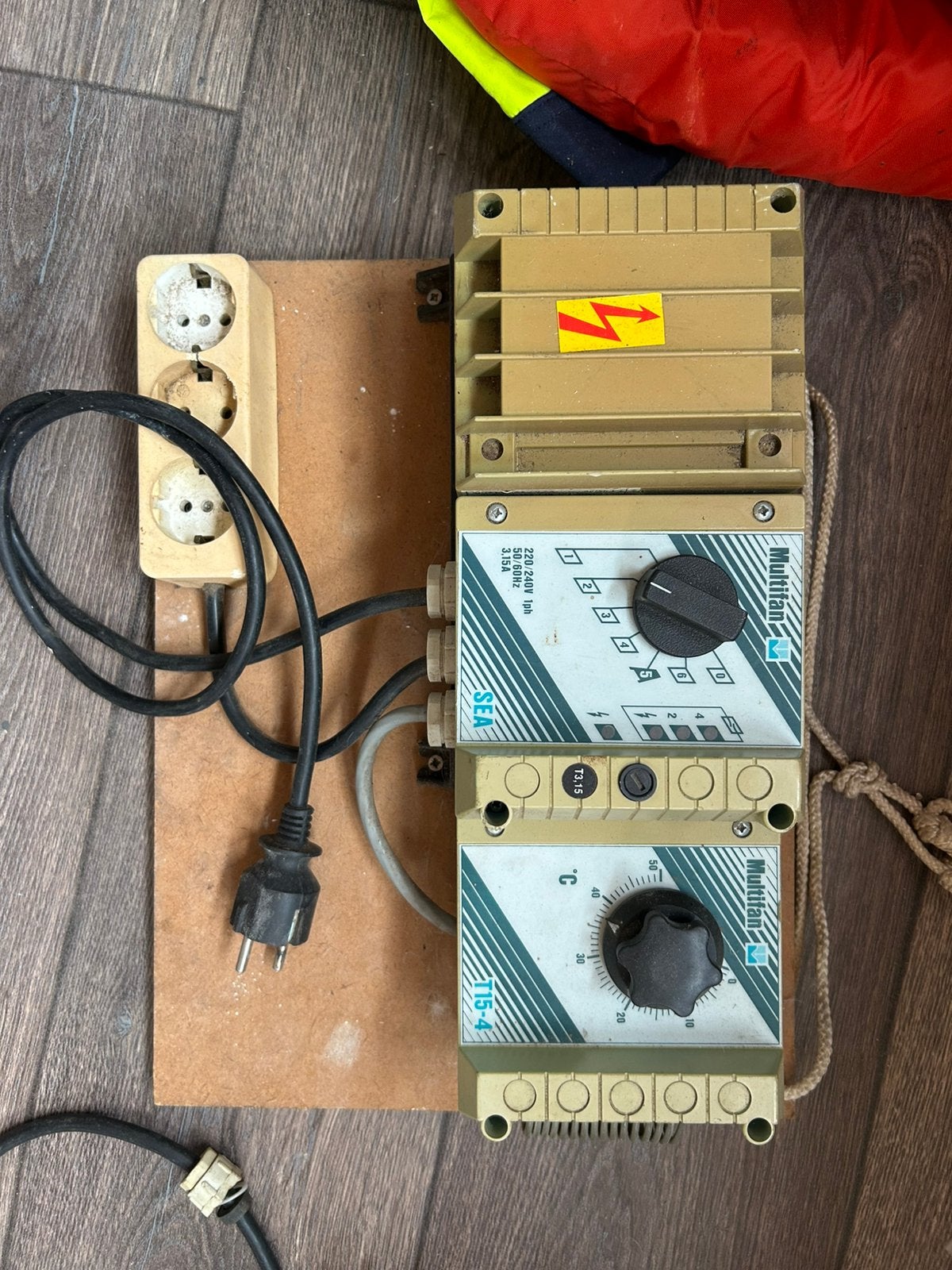 Multifan thermostaat, Doe-het-zelf en Verbouw, Ventilatie en Afzuiging, Ophalen of Verzenden