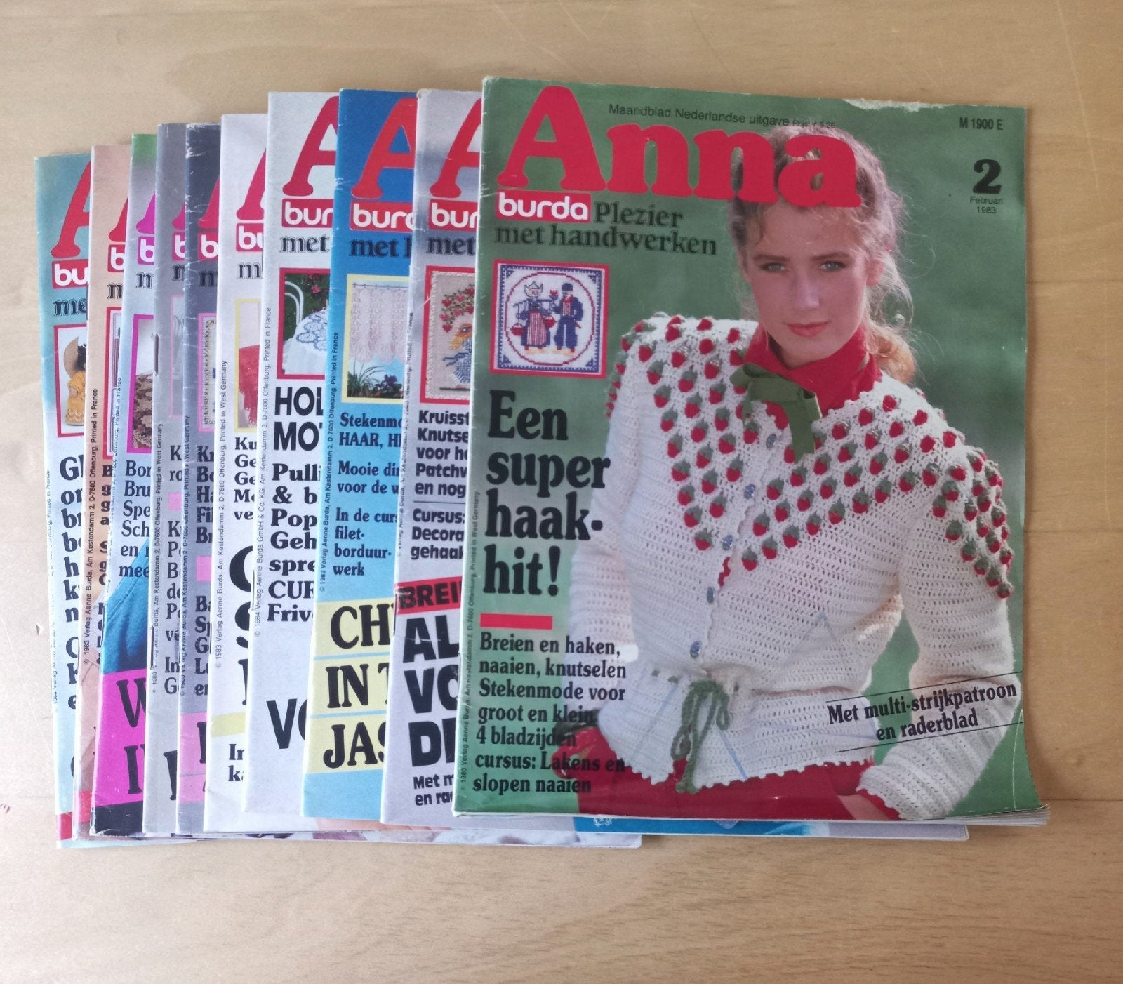 10 Anna Burda  uit 1983, Ophalen of Verzenden, Gelezen