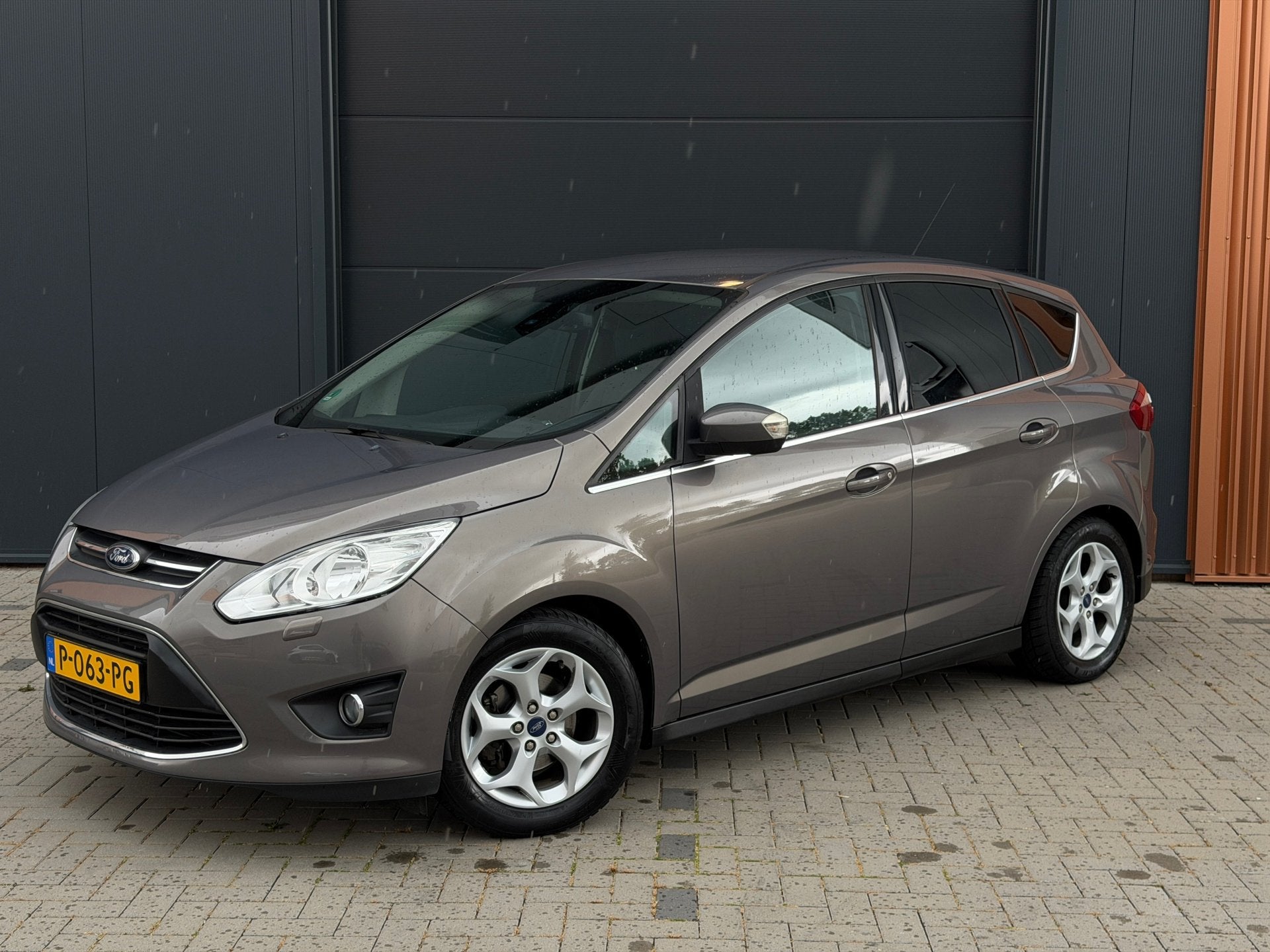 Ford C-Max 1.6 Titanium|Dis.riem vervangen|Trekhaak|Parkeers, Voorwielaandrijving, 15 km/l, Gebruikt, 4 cilinders
