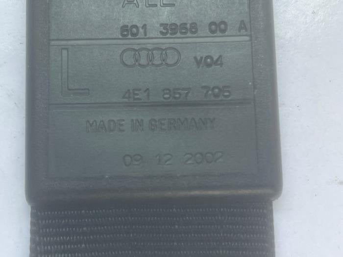 Veiligheidsgordel links-voor van een Audi A8, Auto-onderdelen, Interieur en Bekleding, Gebruikt, -, Verzenden, -