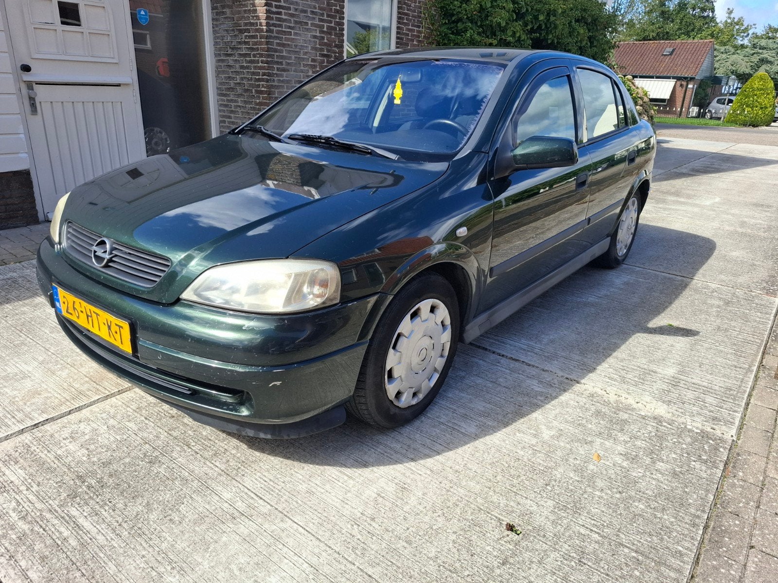 Opel Astra 1.6 8V 5D AUT 2001 Groen, Auto's, 4 cilinders, Origineel Nederlands, 570 kg, 1050 kg