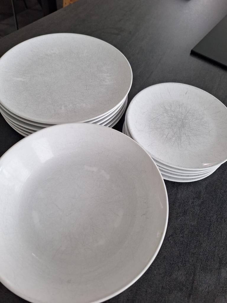 Ikea witte borden ontbijt, diep en groot - Gebruikt, Gebruikt, Keramiek, Ophalen of Verzenden, Bord(en)