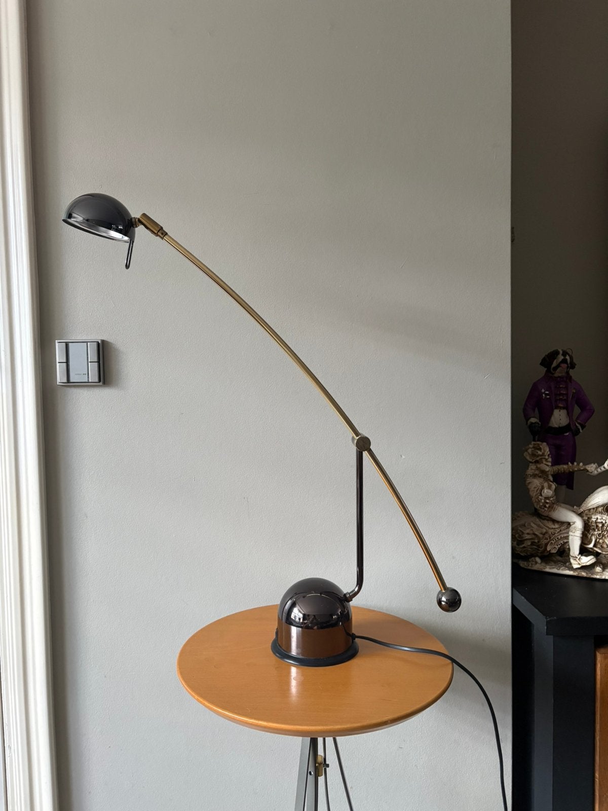 Massive verstelbare tafellamp met contragewicht jaren '80, Bureaulamp, Inclusief lichtbron, 80 cm, Ophalen of Verzenden