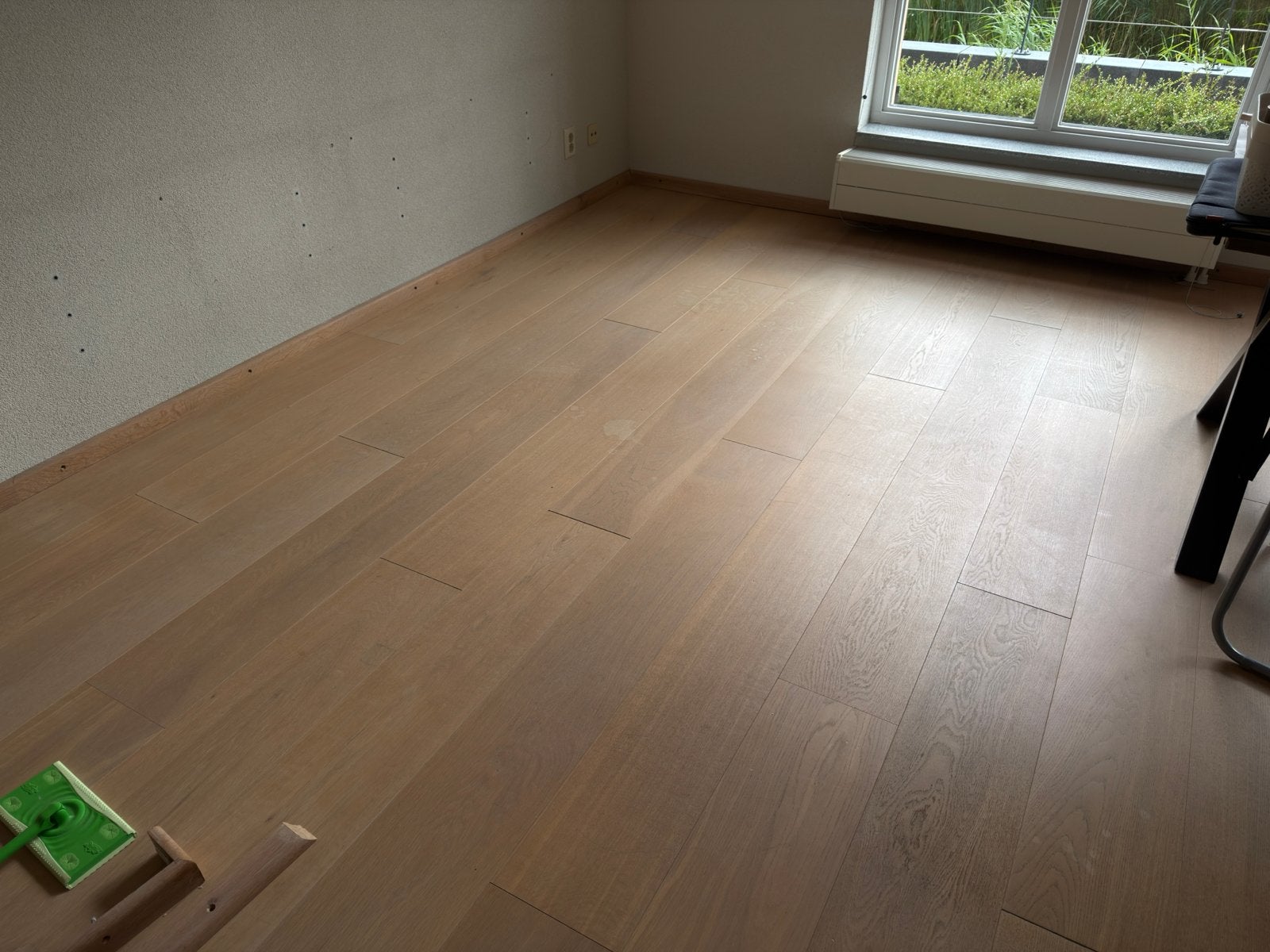 Meerlaagse eikenhouten parketvloer-deels beschadigd ca. 45m2, Ophalen, Gebruikt, Vloerdelen of -planken, 10 m² of meer