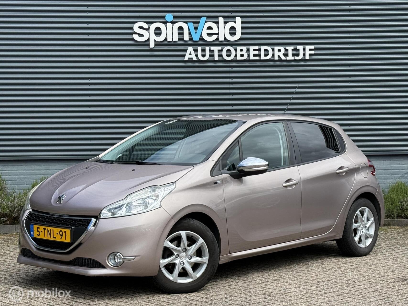 Peugeot 208 1.2 VTi Style - Navi - Cruise - Nap, Voorwielaandrijving, Euro 5, 31 €/maand, 1199 cc