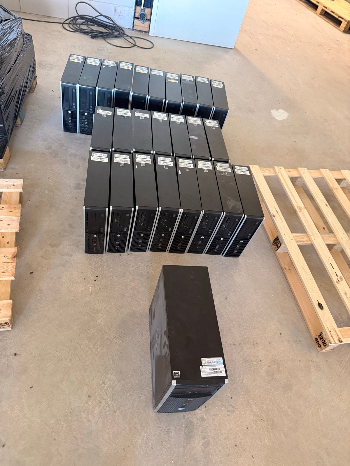 25x HP Compaq SFF Desktops - Diverse modellen, zonder SSD, Computers en Software, Ophalen, Gebruikt