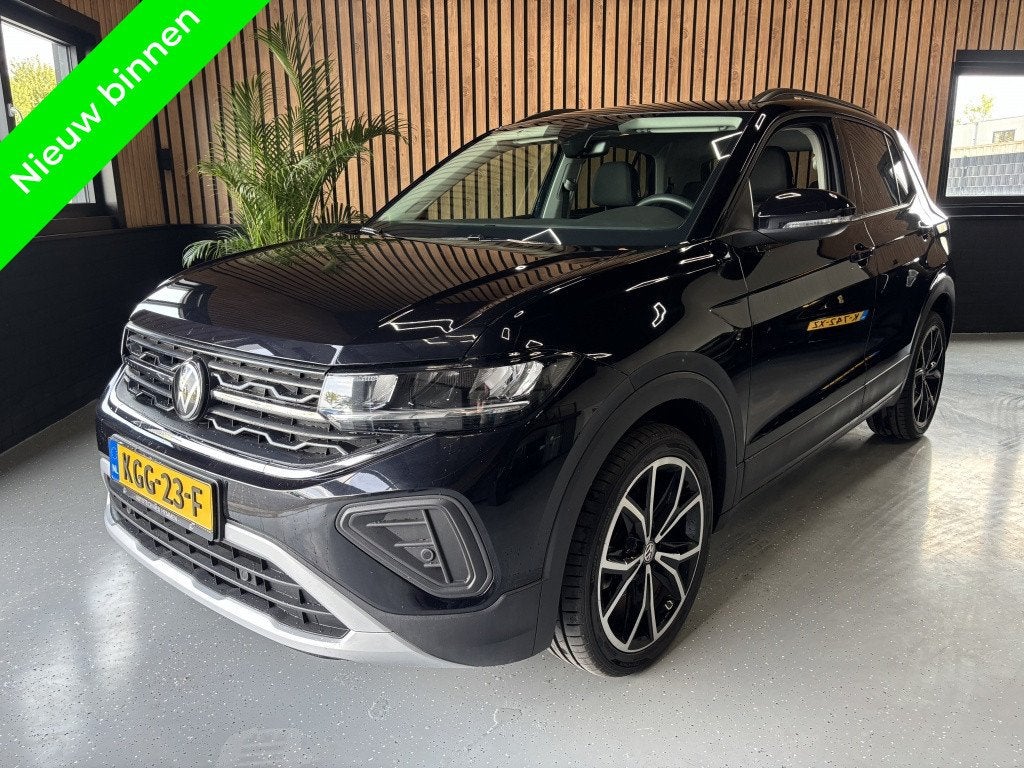 Volkswagen T-Cross 1.0 TSI Life Edition AUTOMAAT! (bj 2025), Auto's, Gebruikt, Euro 6, 116 pk, Zwart