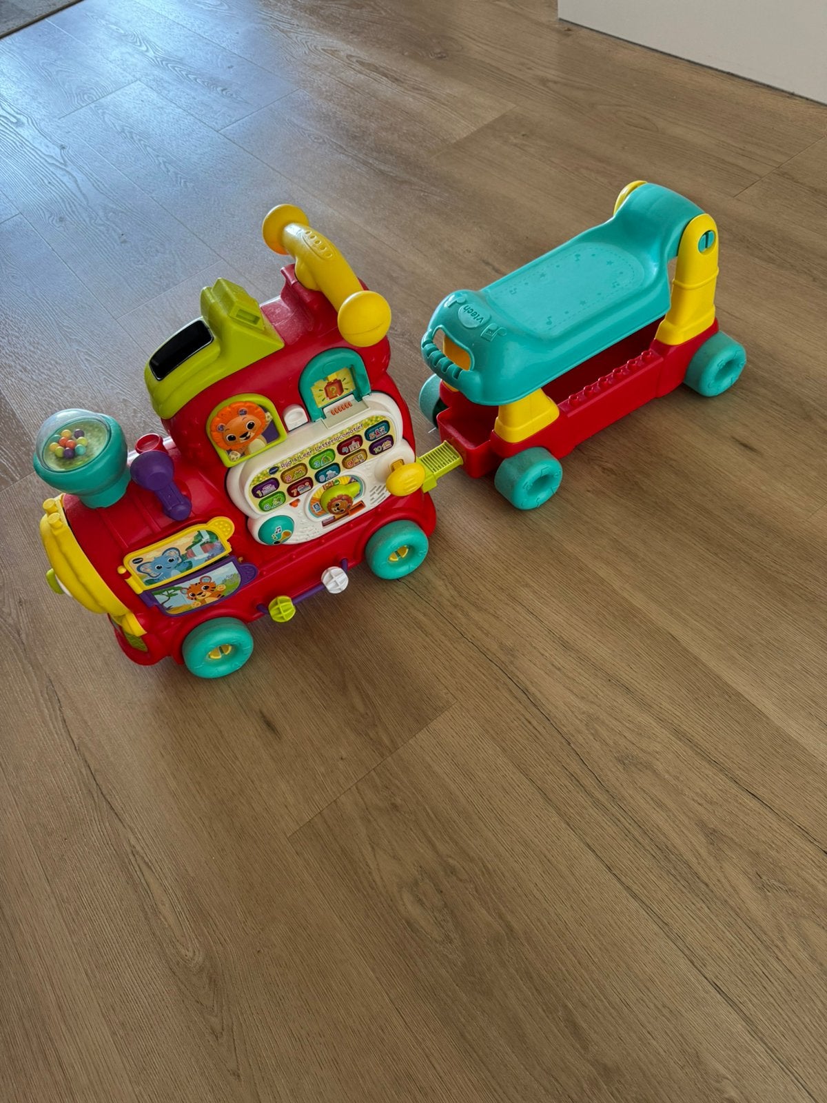 VTech Baby Rijd&Leer Letterlocomotief vanaf 1 jaar, Kinderen en Baby's, Speelgoed | Vtech, Ophalen, Zo goed als nieuw, 6 maanden tot 2 jaar
