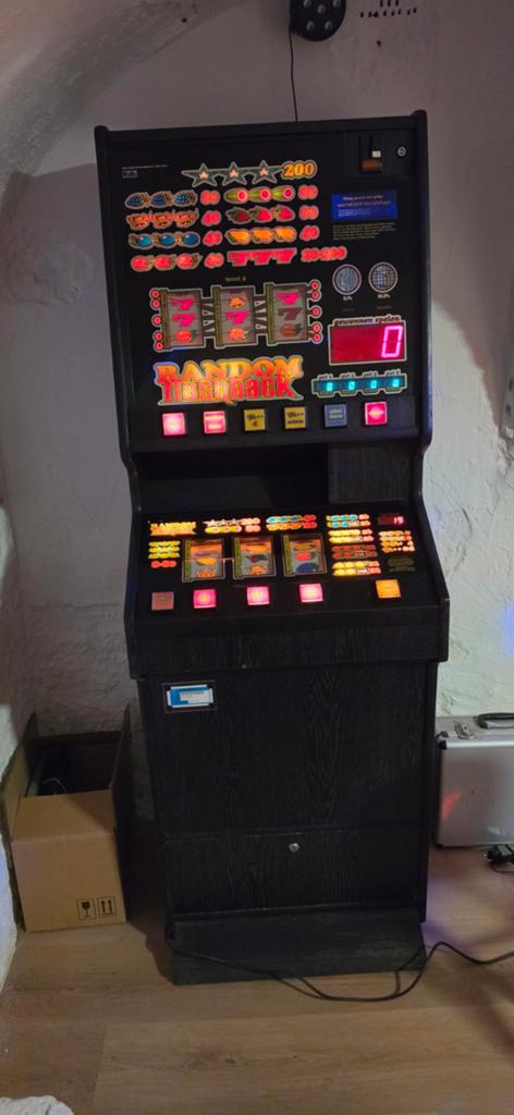 Random Flashbackgokkast uit 2001 - Werkt perfect op guldens!, Verzamelen, Automaten | Gokkasten en Fruitautomaten, Gulden, Ophalen