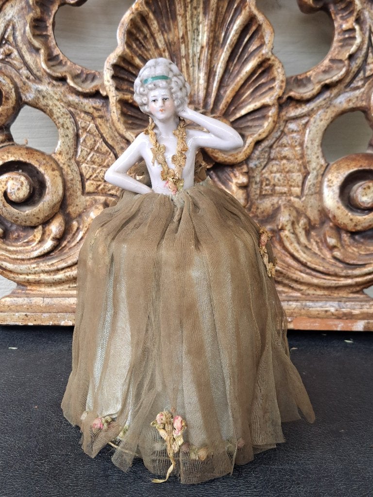 Mooie Porseleinen Halfdoll met originele kleding, Ophalen of Verzenden
