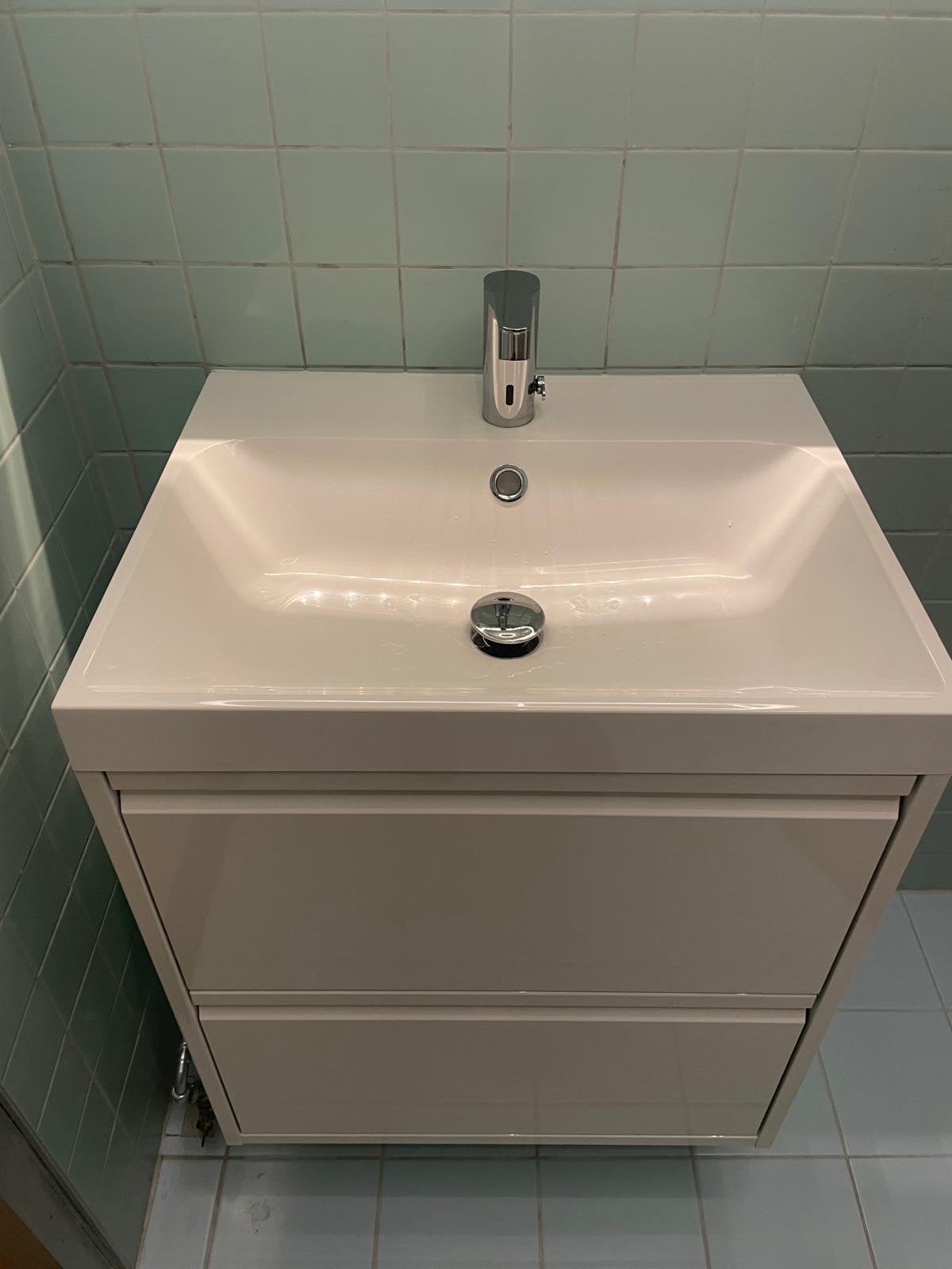 Ikea Orrsjön wastafel + Brogrund kraan met sensor, Ophalen, Zo goed als nieuw, Wit, IKEA