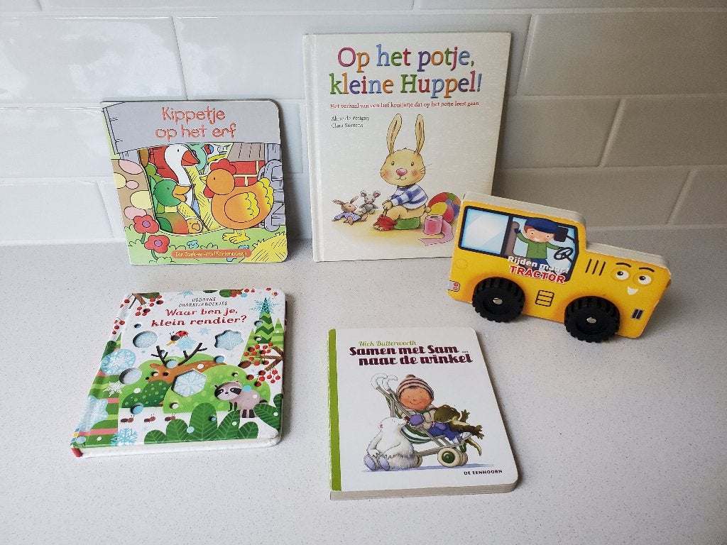 5 x Boek peuters - Met wielen en doorkijk bladzijdes, Boeken, Usborne, Ophalen of Verzenden, Zo goed als nieuw, 2 tot 3 jaar