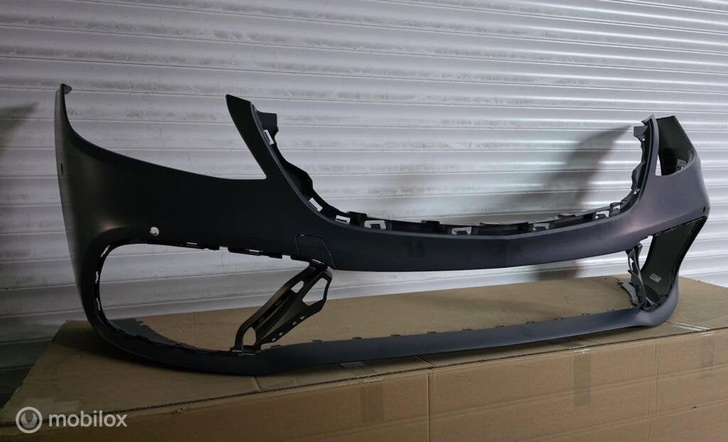 Mercedes S65 amg Bumper voor W222 facelift A2228800701, Gebruikt, Voor, Ophalen of Verzenden, Bumper