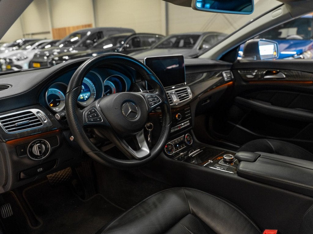 Mercedes-Benz CLS 400 Facelift 333PK, Distronic, Schuifdak C, Auto's, Mercedes-Benz, Achterwielaandrijving, Gebruikt, Euro 6, 1675 kg