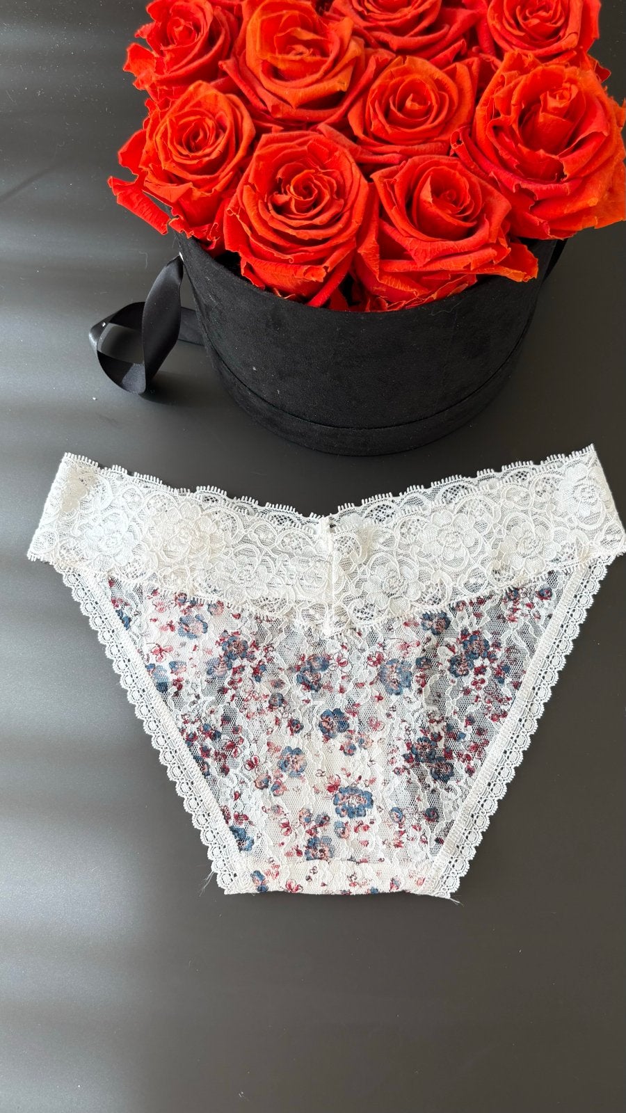 Passionata Slipje XS - Bloemenprint met kant, Ophalen of Verzenden, Meerkleurig, Slip