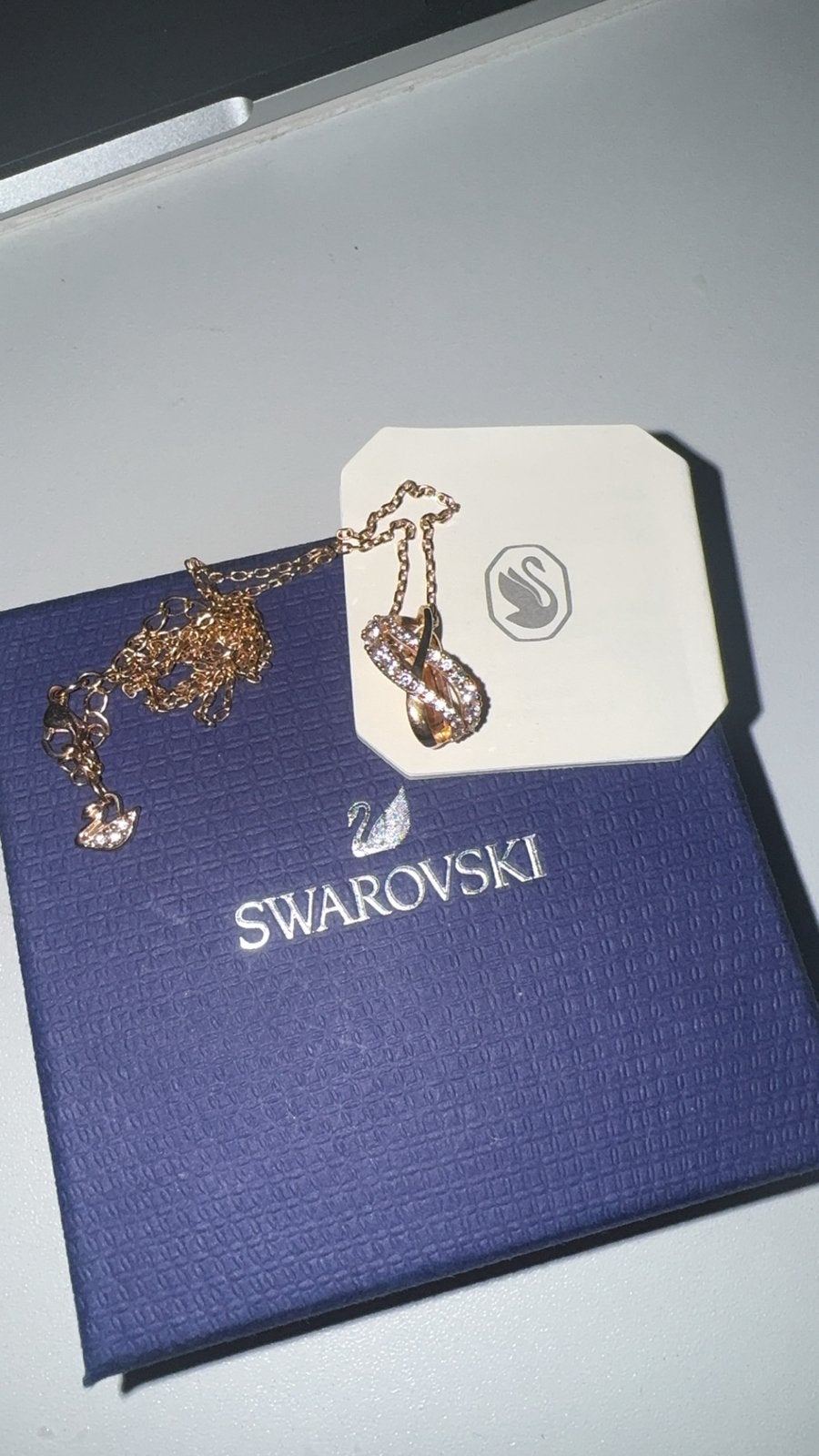 Swarovski ketting, Ophalen, Zo goed als nieuw, Sieraad of Horloge