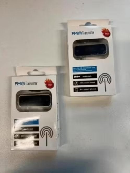NIEUW! Fm transmitter auto audio jack handsfree bellen €4,99, Ophalen of Verzenden, Nieuw, Overige typen