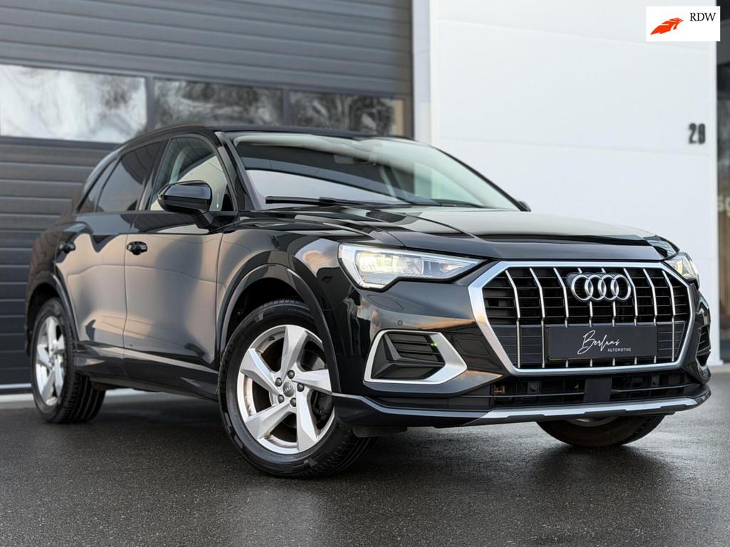 Audi Q3 35 TFSI Edition One Trekhaak | Stuurverw|Adaptive CC, Auto's, Audi, Stof, 4 cilinders, 150 pk, Zwart